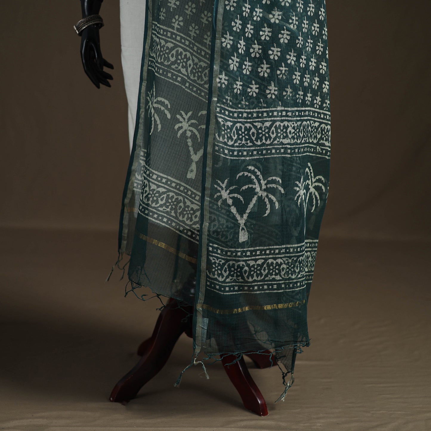Pipad Hand Block Print Natural Dyed Kota Doria Cotton Dupatta 11