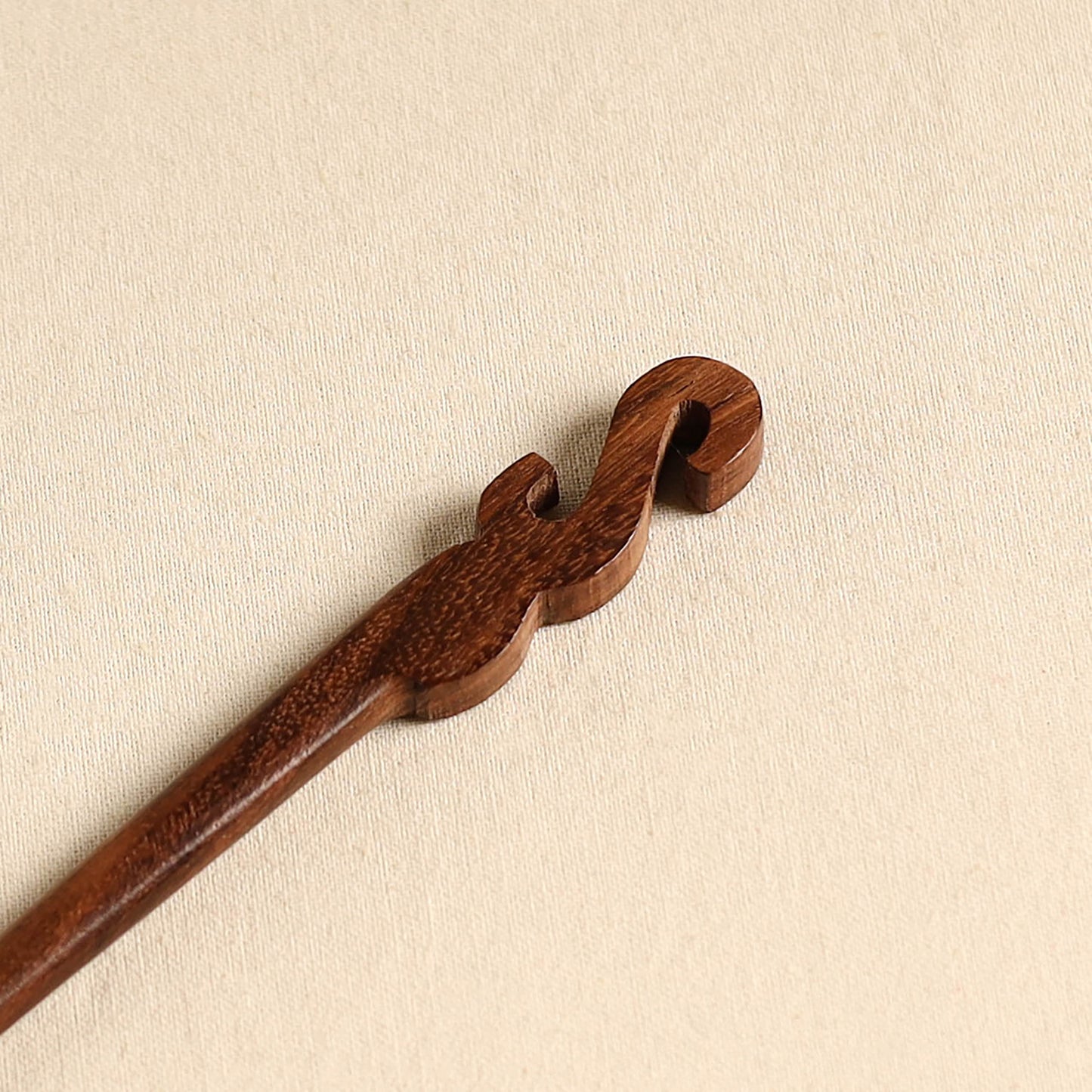 Hand Carved Sheesham Wood Juda Stick 08