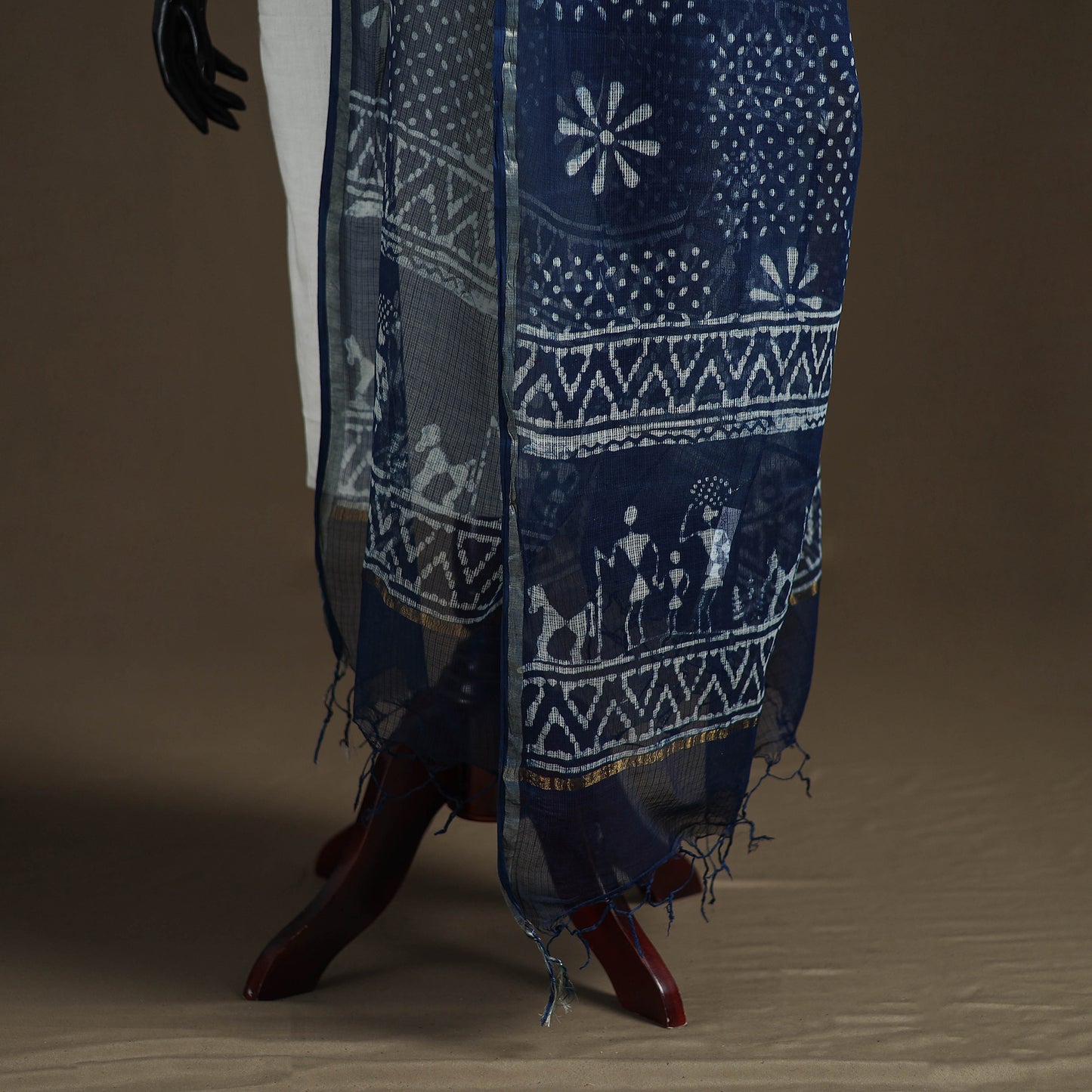Pipad Hand Block Print Natural Dyed Kota Doria Cotton Dupatta 12