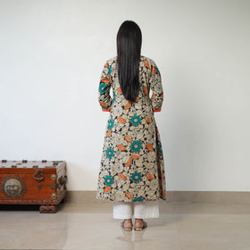 Beige - Printed Cotton Flared Kalamkari Kurta with Patchwork 03