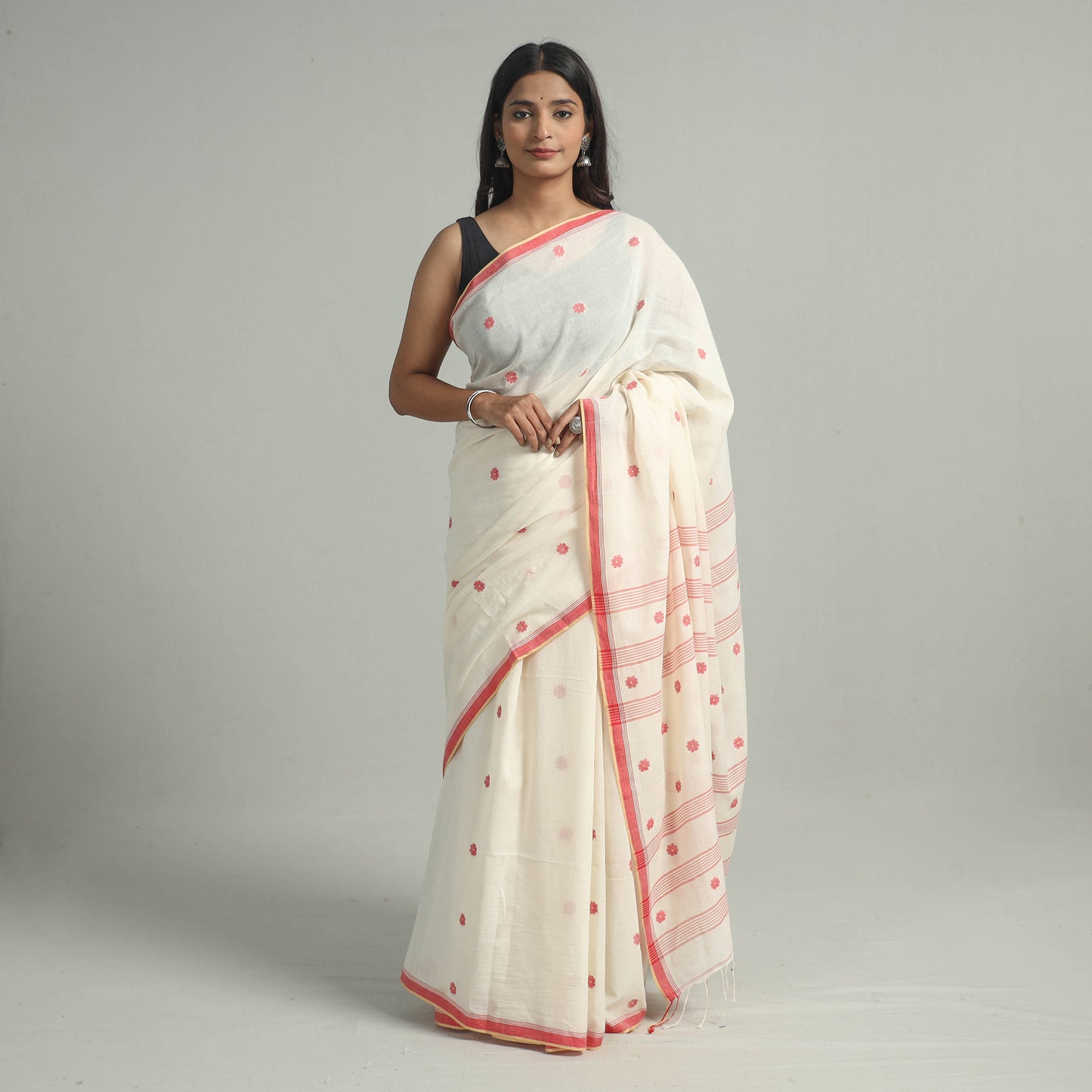 White - Handloom Cotton Phulia Jamdani Saree with Tassels 35