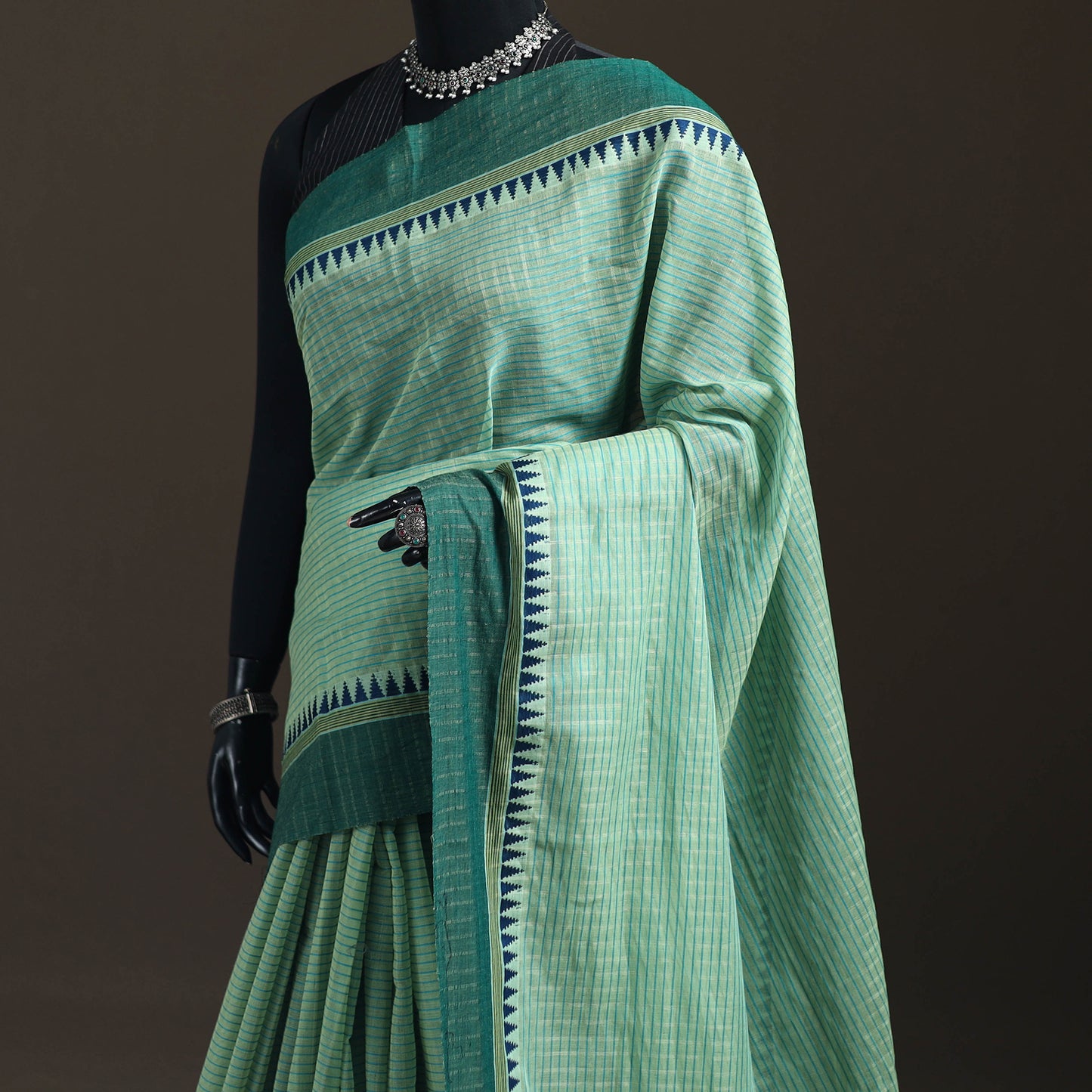Narayanpet Checks Pure Handloom Cotton Saree 32
