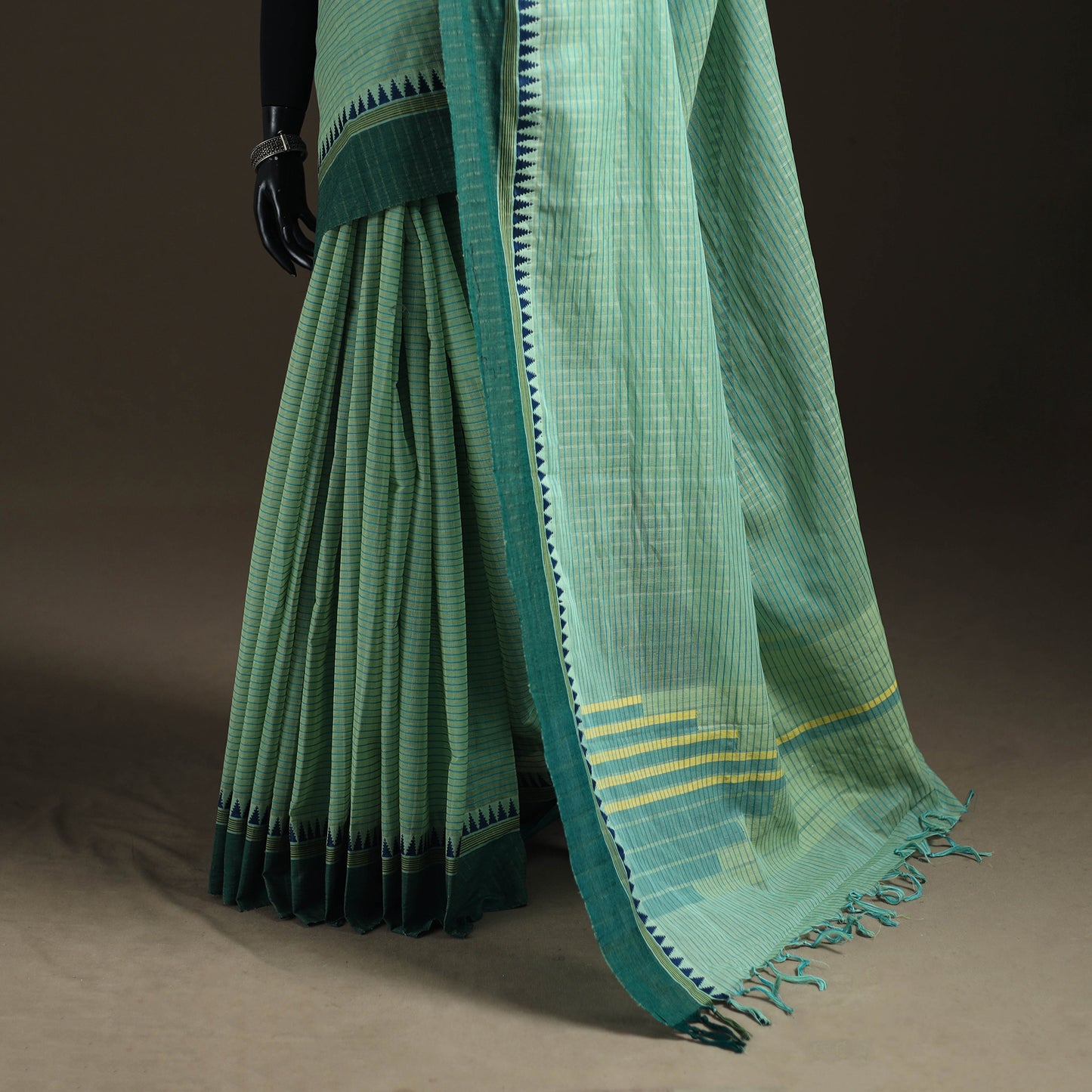 Narayanpet Checks Pure Handloom Cotton Saree 32