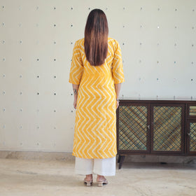 Buy Yellow Tie & Dye Cotton Straight Shibori Kurta for Women
