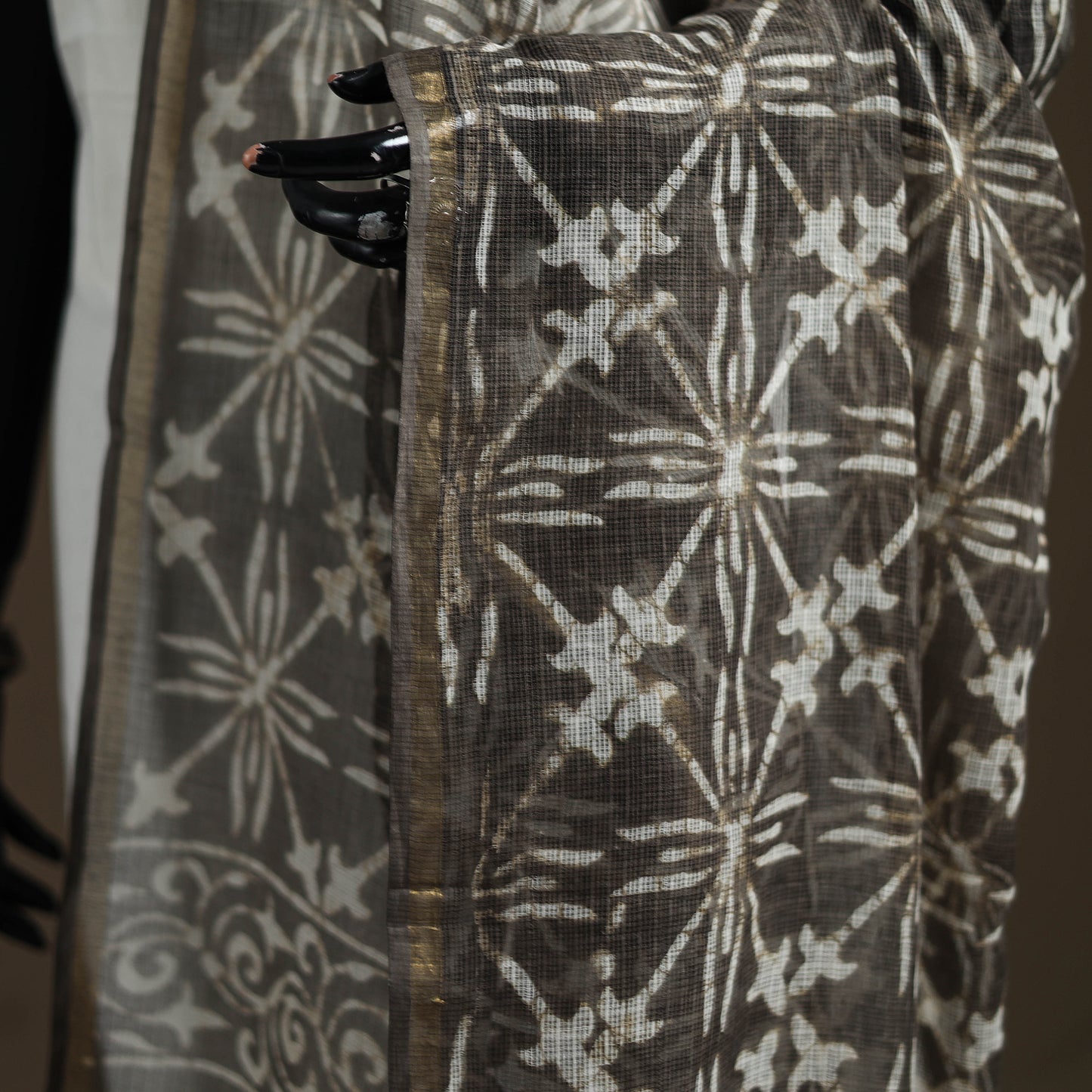 Pipad Hand Block Print Natural Dyed Kota Doria Cotton Dupatta 15
