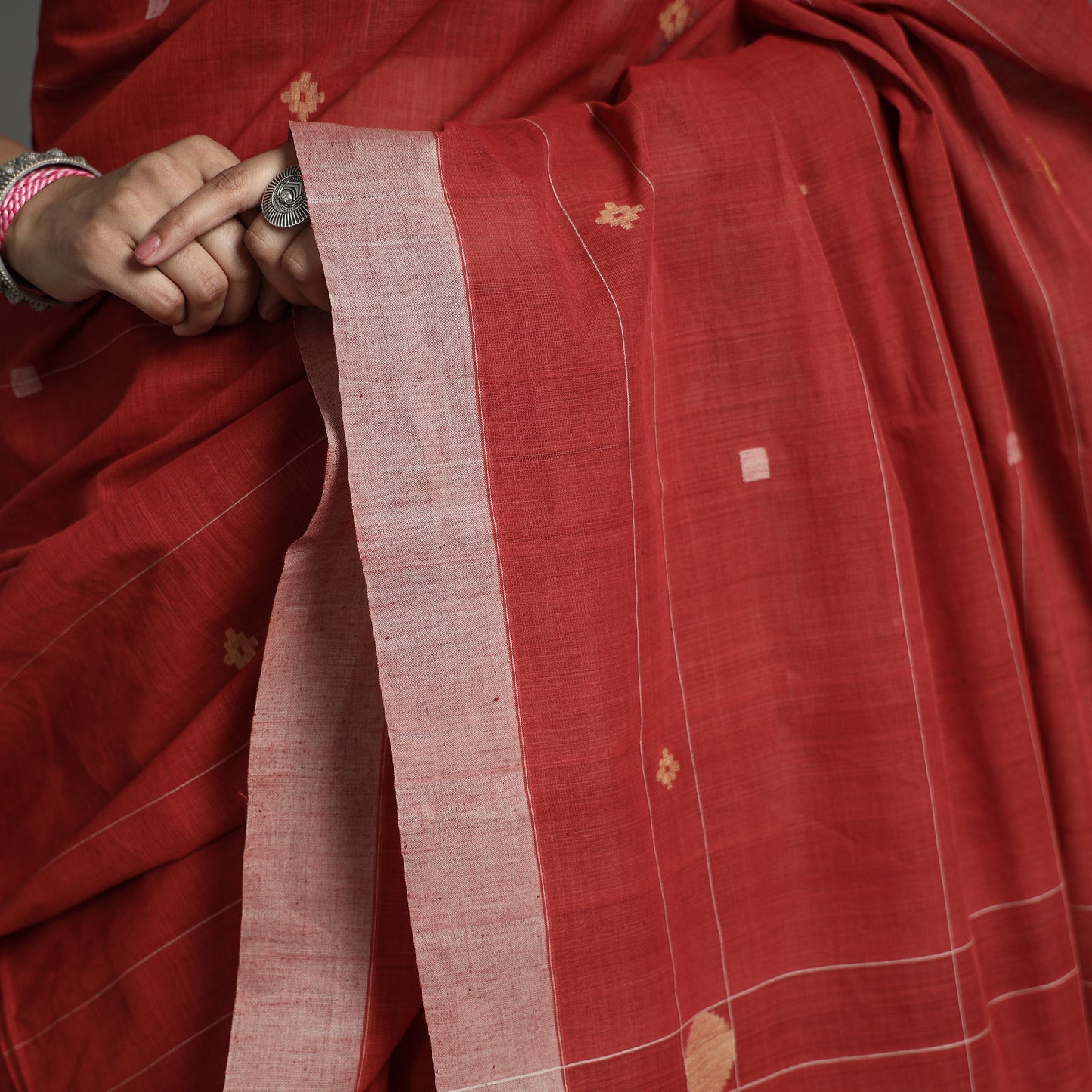 Red - Srikakulam Jamdani Handspun Handloom Cotton Saree 30