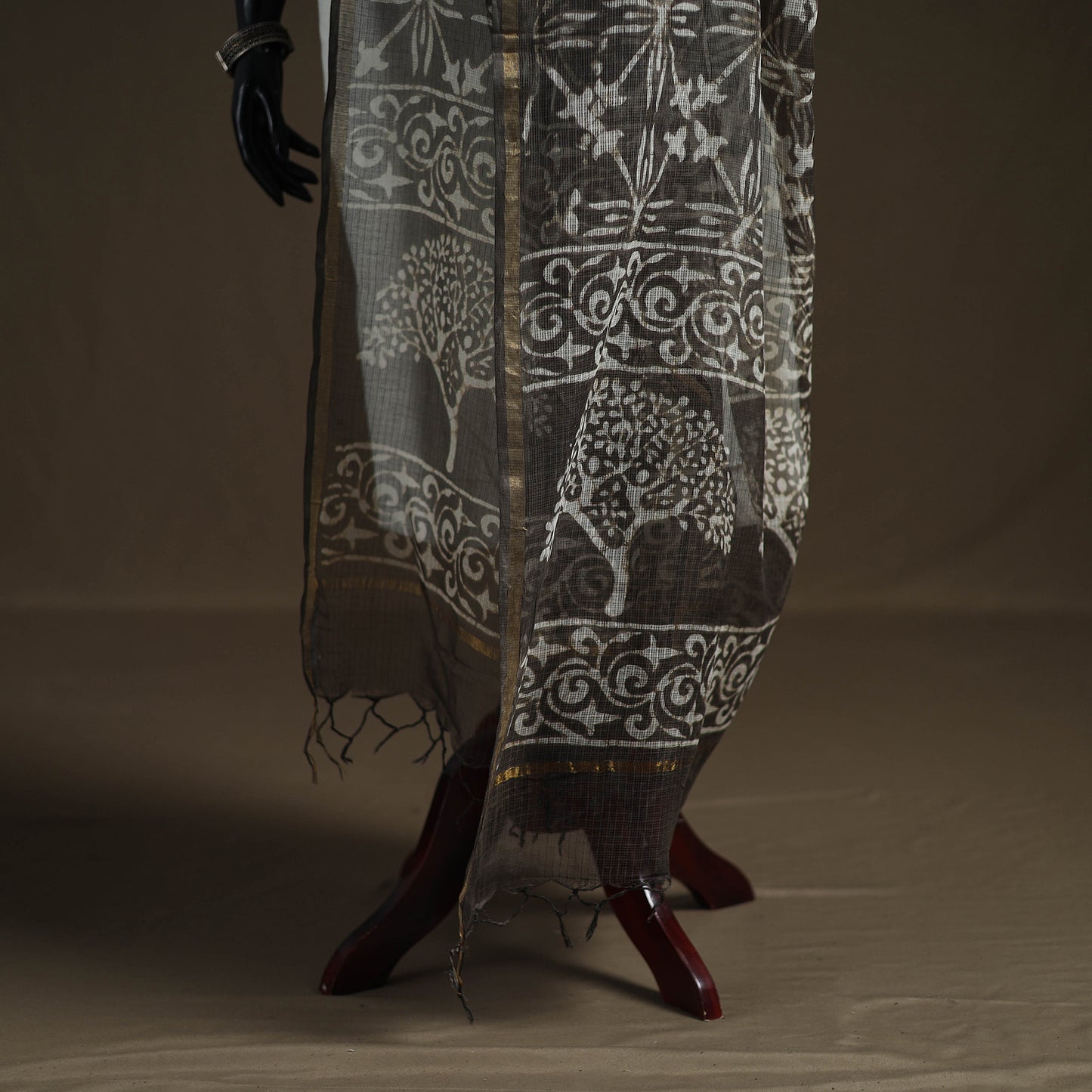 Pipad Hand Block Print Natural Dyed Kota Doria Cotton Dupatta 15