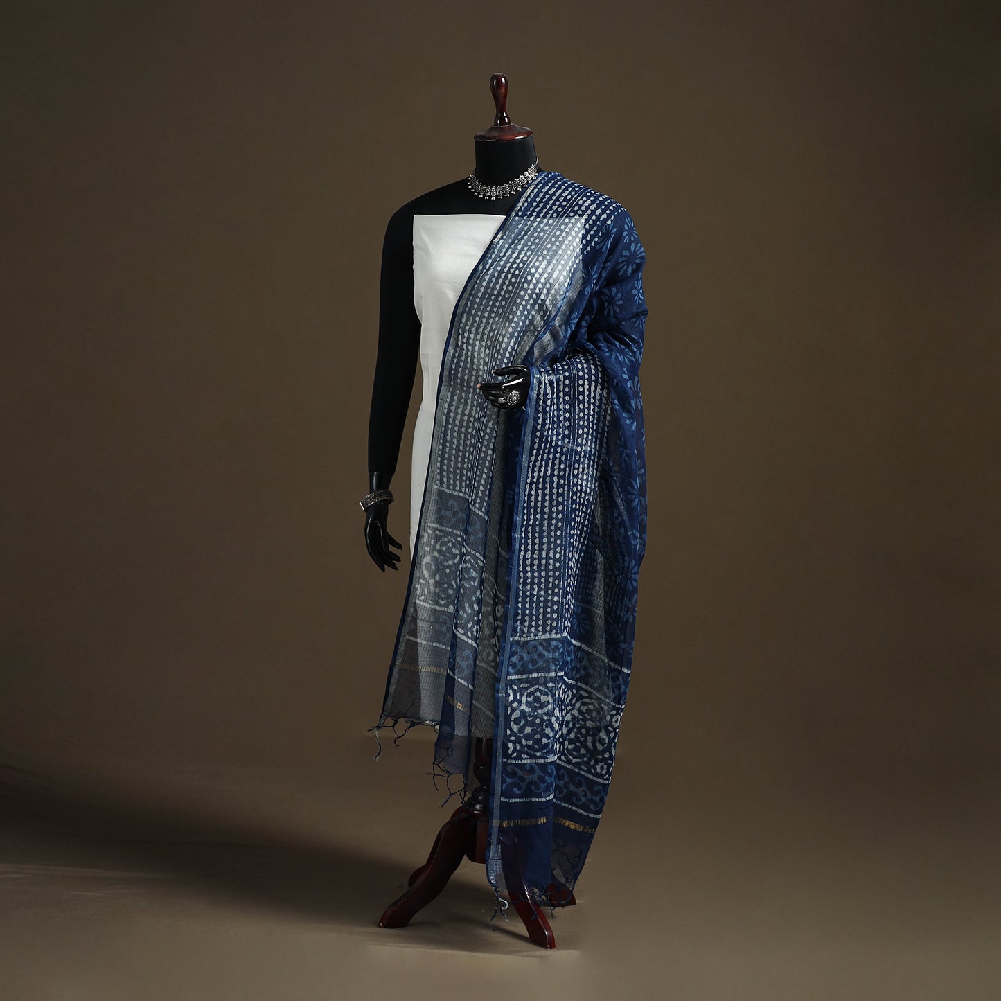 Pipad Hand Block Print Natural Dyed Kota Doria Cotton Dupatta 16