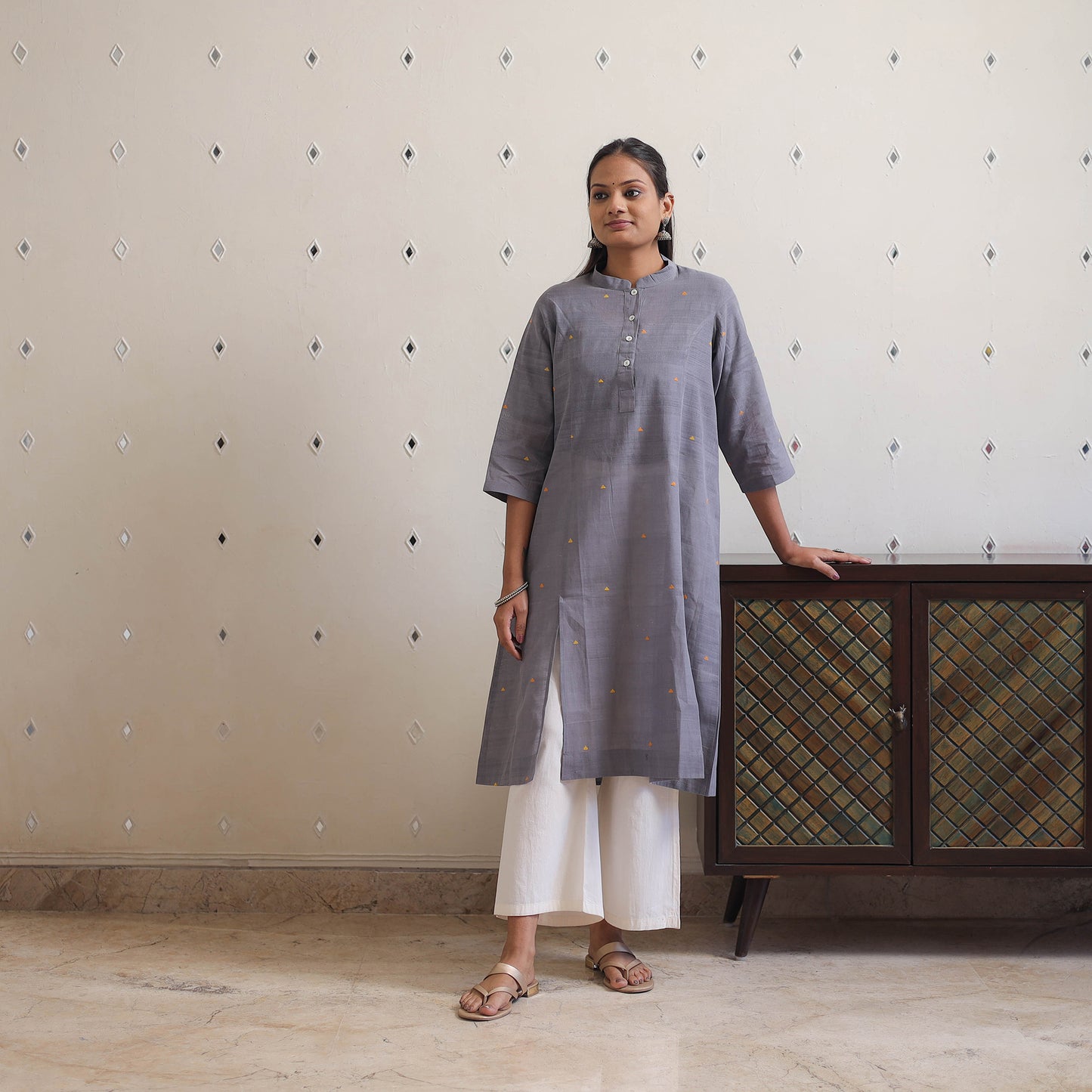 Grey - Handwoven Cotton Angrakha Jamdani Kurta 39