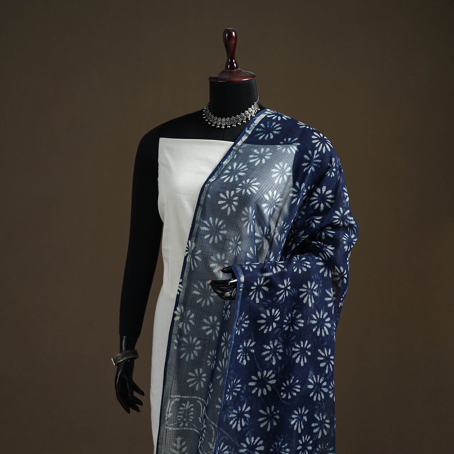 Pipad Hand Block Print Natural Dyed Kota Doria Cotton Dupatta 17