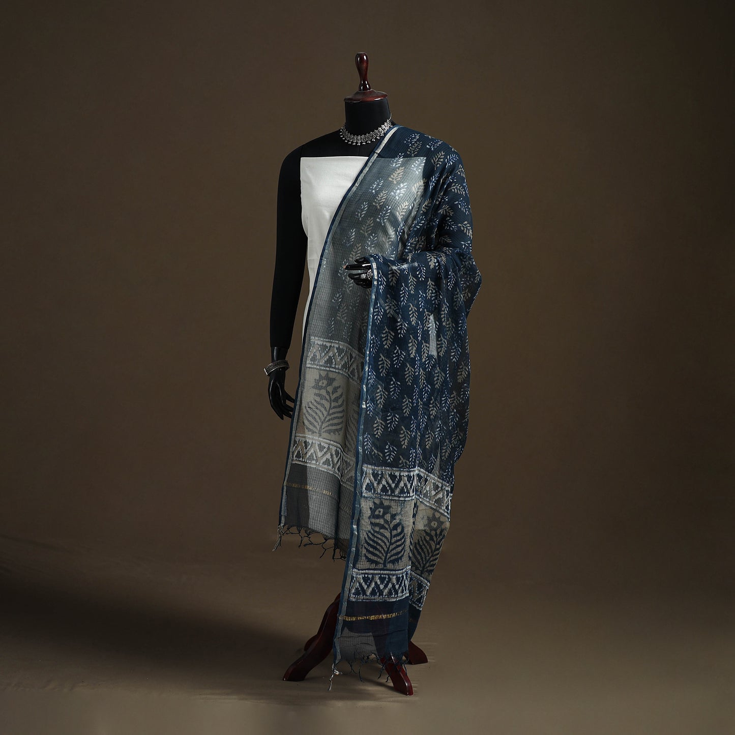 Pipad Hand Block Print Natural Dyed Kota Doria Cotton Dupatta 18