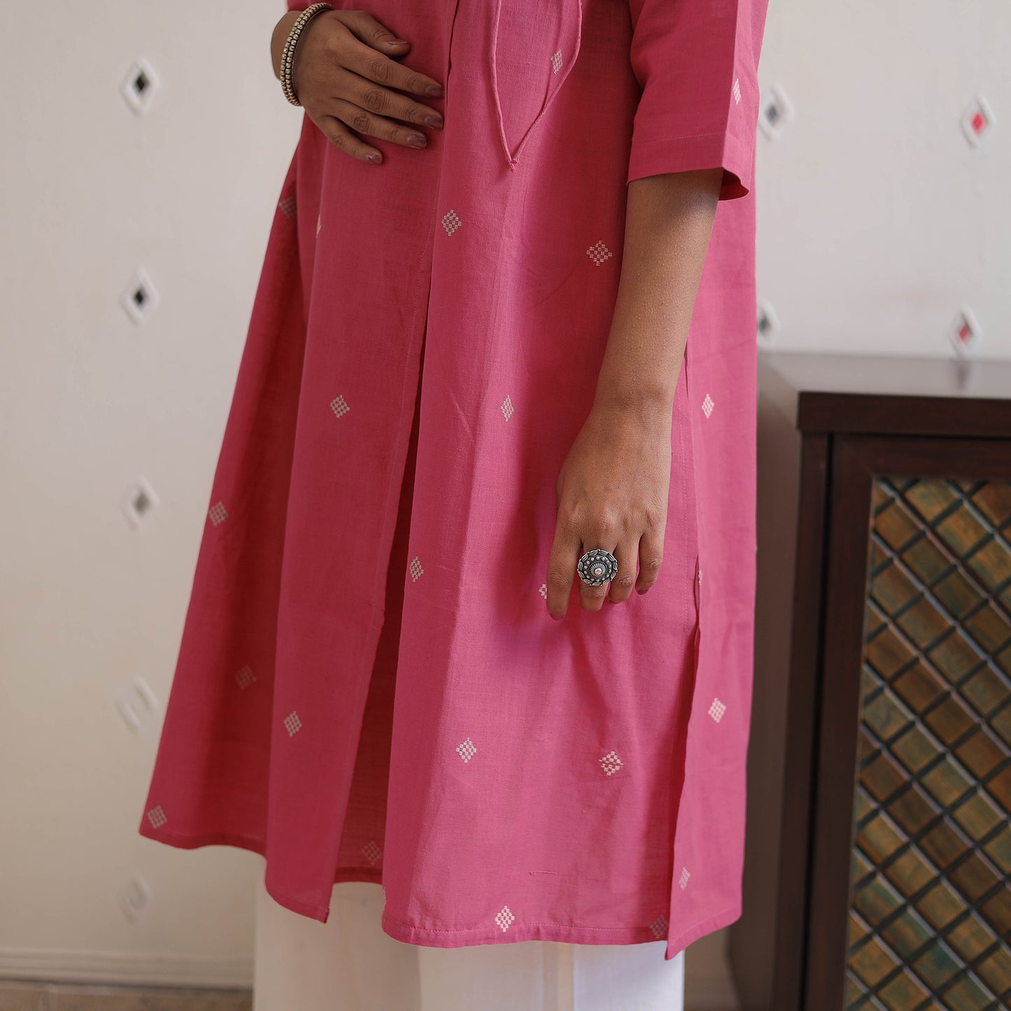 Pink - Handwoven Cotton Angrakha Jamdani Kurta 38