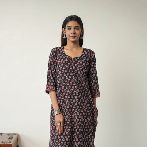 Black - Block Printed Cotton Straight Ajrakh Kurta 14