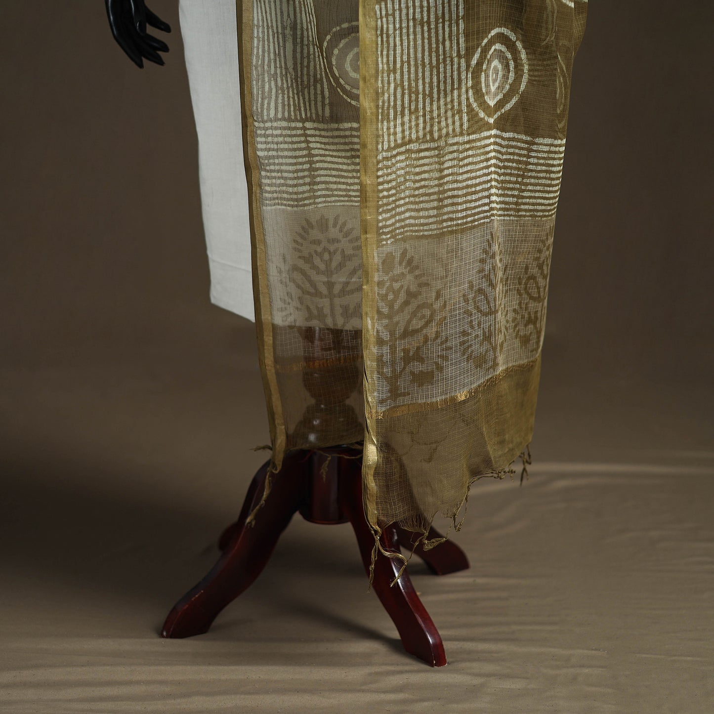Pipad Hand Block Print Natural Dyed Kota Doria Cotton Dupatta 22