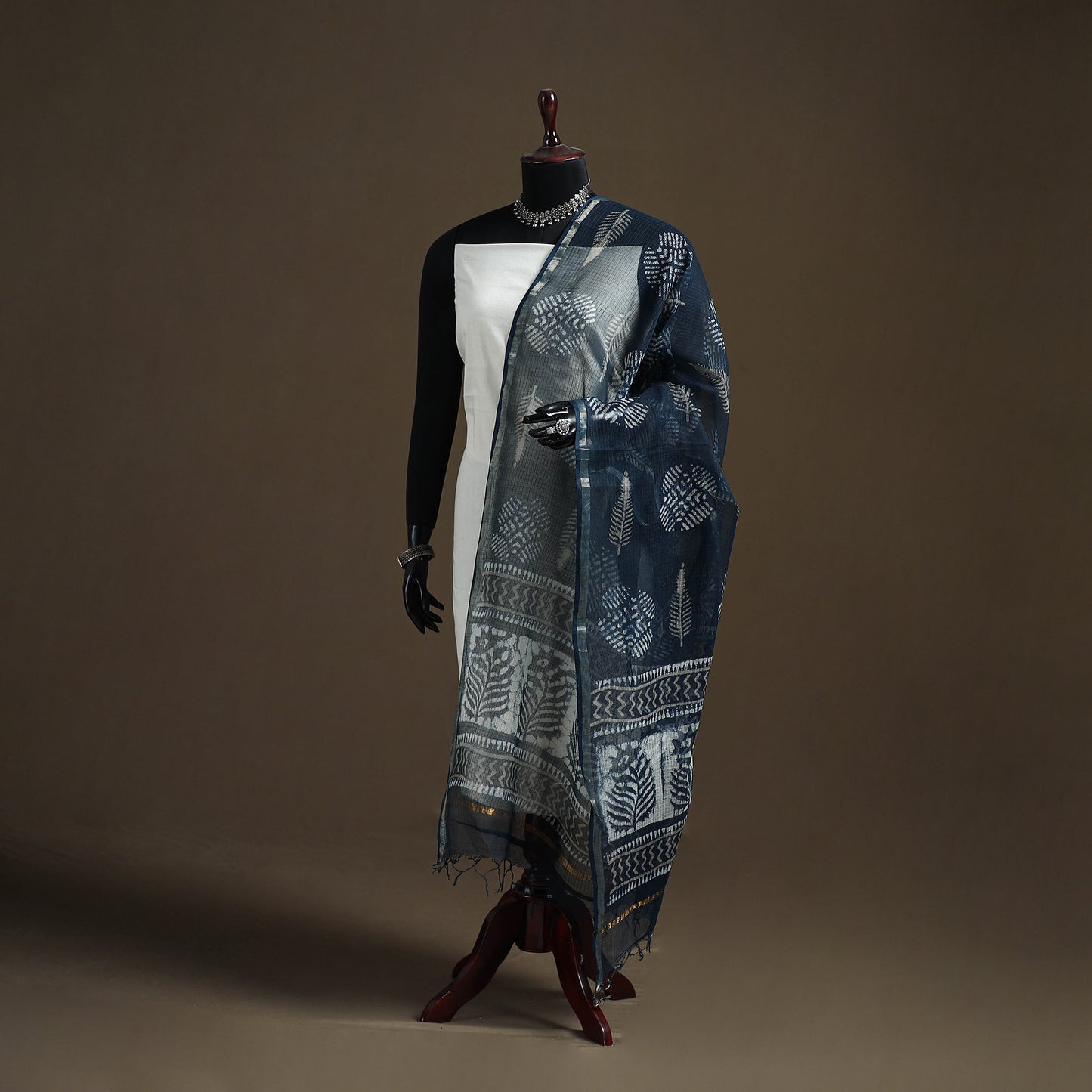 Pipad Hand Block Print Natural Dyed Kota Doria Cotton Dupatta 23