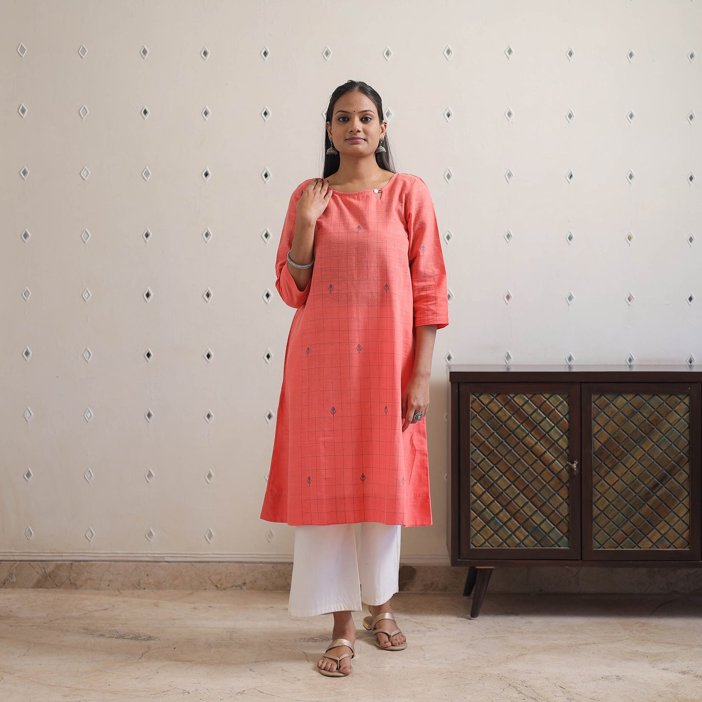 Peach - Handwoven Checks Cotton A-Line Jamdani Kurta 24