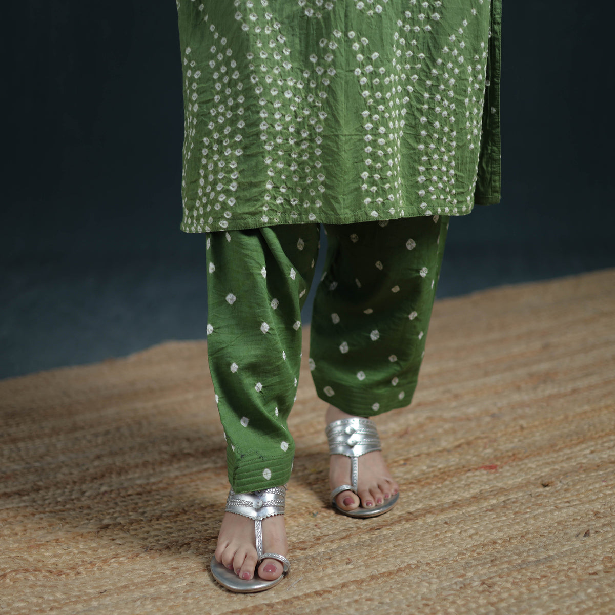 Bandhani Tie-Dye Cotton Suit Set with Dupatta for Women 15