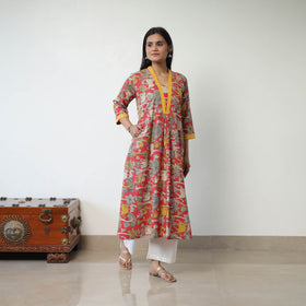Pink - Printed Cotton Flared Kalamkari Kurta with Patchwork 02