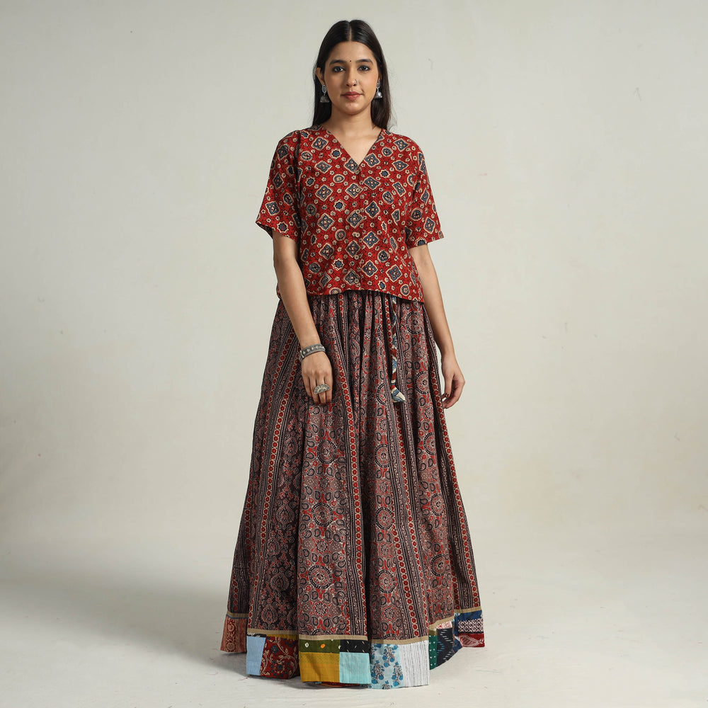 block printed long skirt