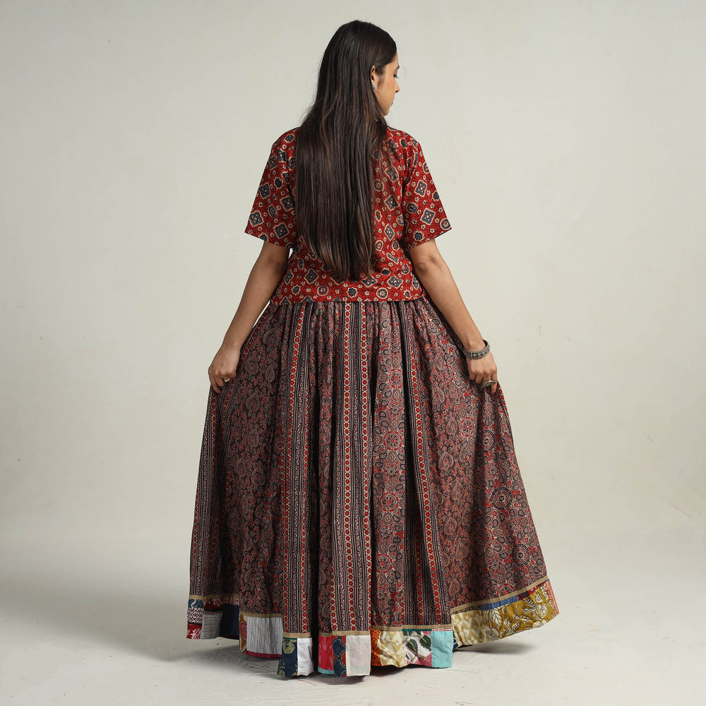 block printed long skirt