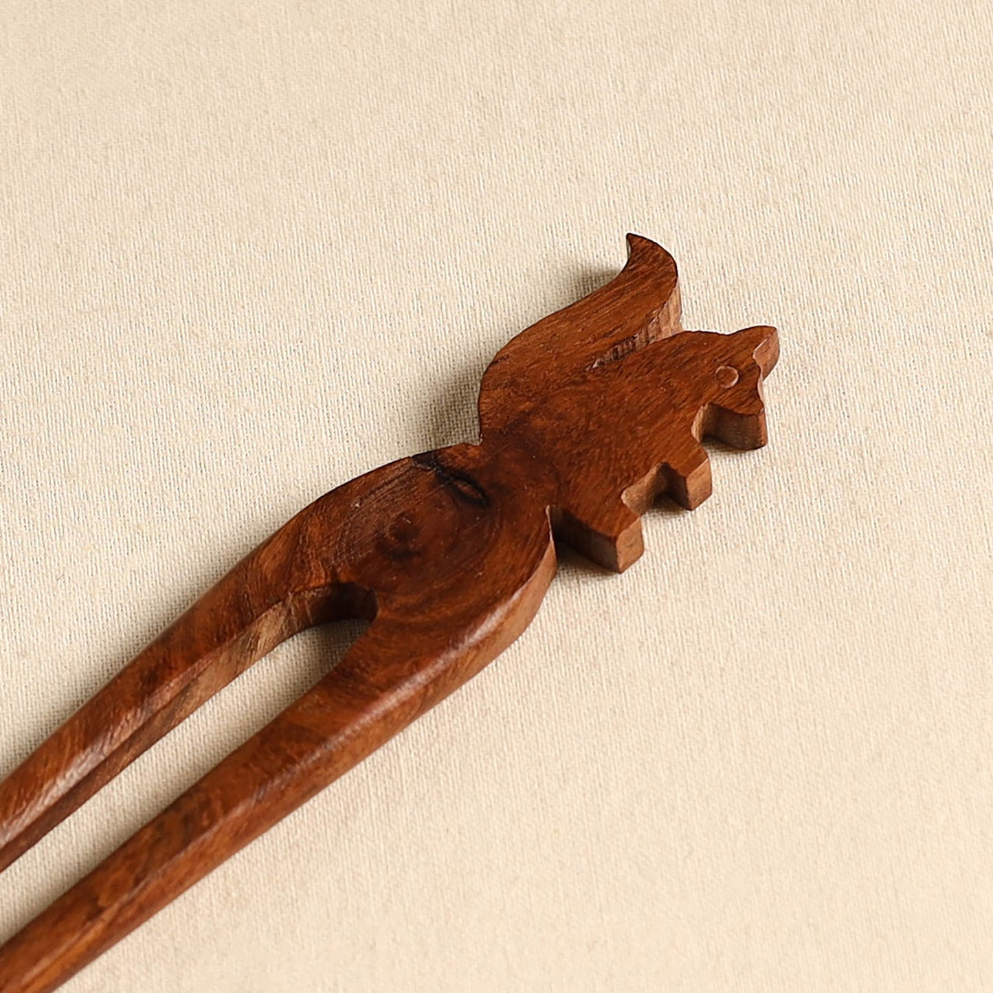 Hand Carved Sheesham Wood Juda Stick 39