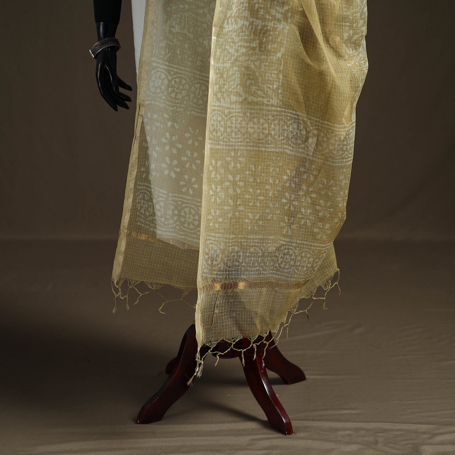 Pipad Hand Block Print Natural Dyed Kota Doria Cotton Dupatta 27