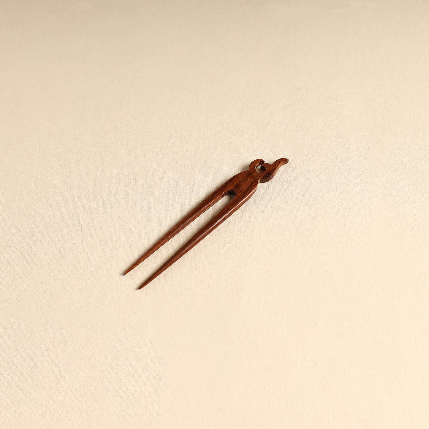 Hand Carved Sheesham Wood Juda Stick 49