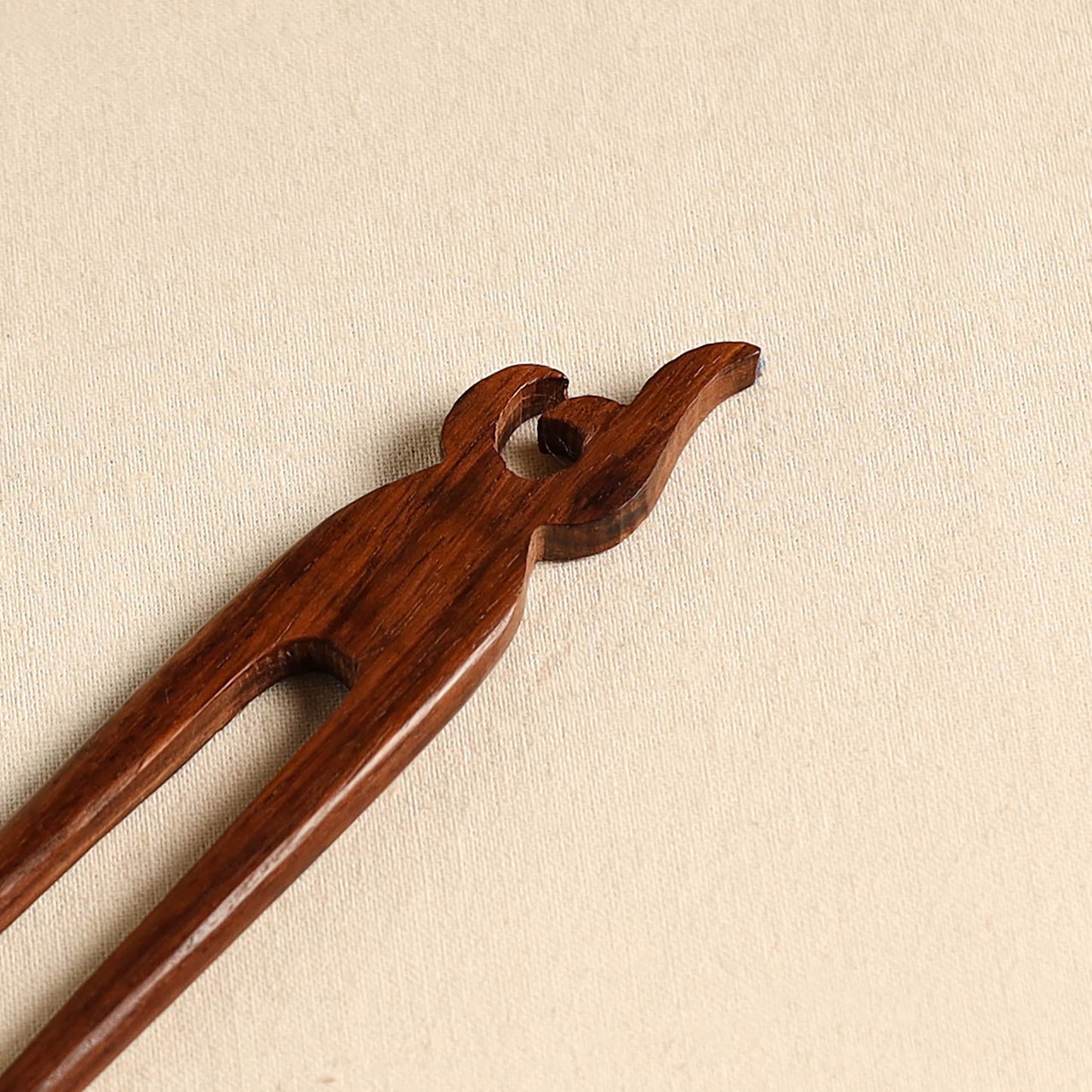Hand Carved Sheesham Wood Juda Stick 49