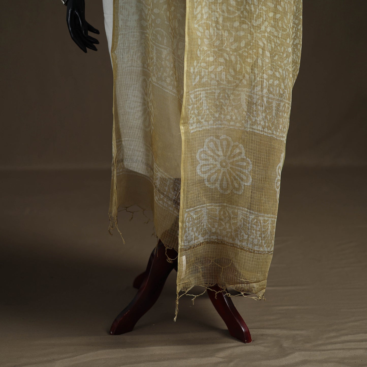 Pipad Hand Block Print Natural Dyed Kota Doria Cotton Dupatta 31