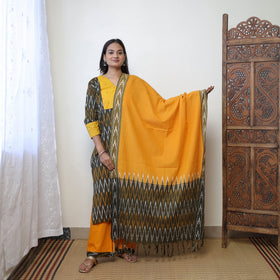 Buy Green Handloom Cotton Pochampally Ikat Kurta Set 