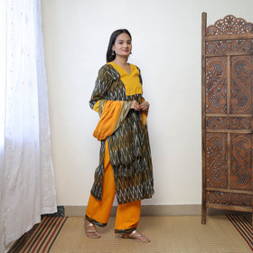 Buy Green Handloom Cotton Pochampally Ikat Kurta Set 