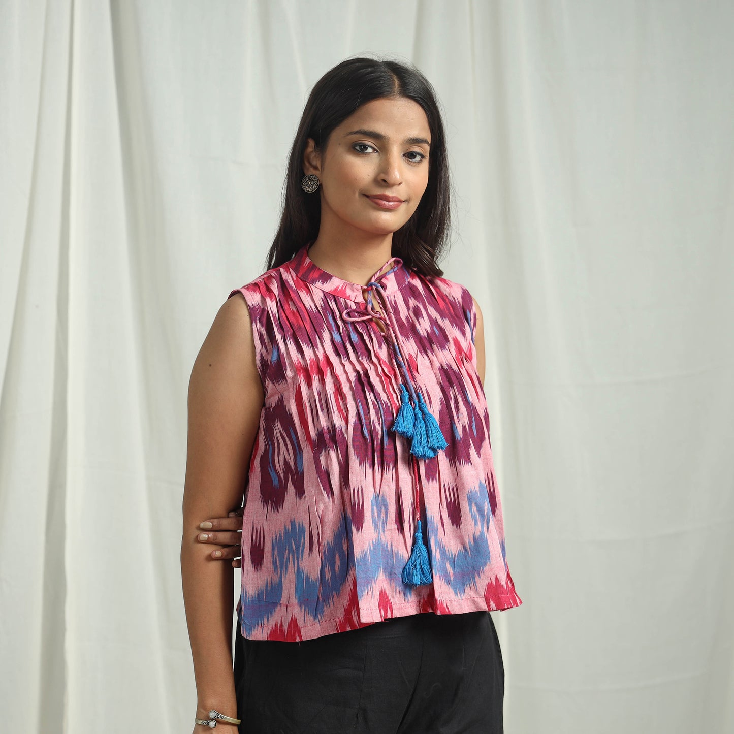 Pink - Handloom Cotton Central Asian Pochampally Ikat Crop Top 02