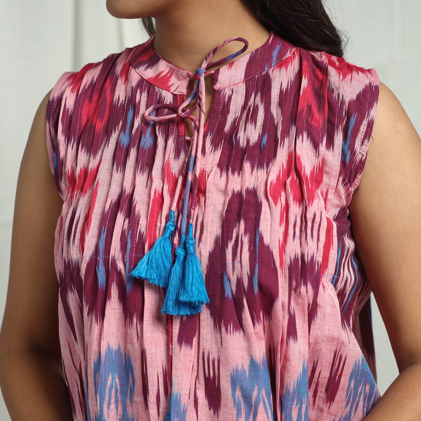 Pink - Handloom Cotton Central Asian Pochampally Ikat Crop Top 02