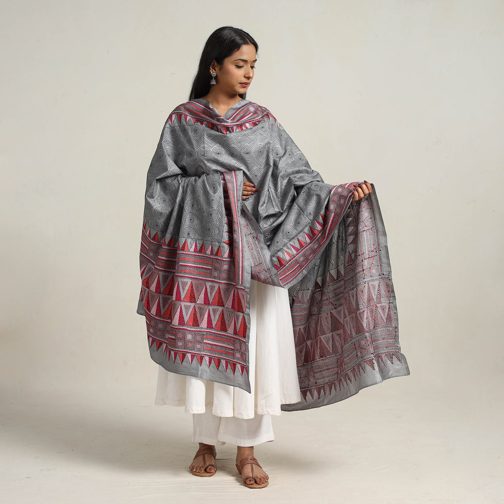 Grey - Bengal Handloom Silk Kantha Embroidery Dupatta 05