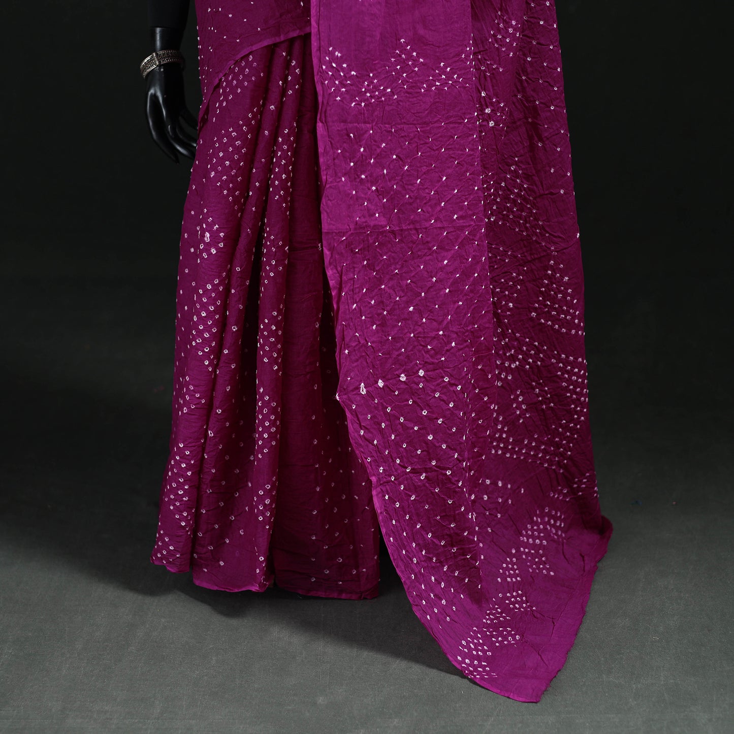Kutch Bandhani Tie-Dye Cotton Saree 100