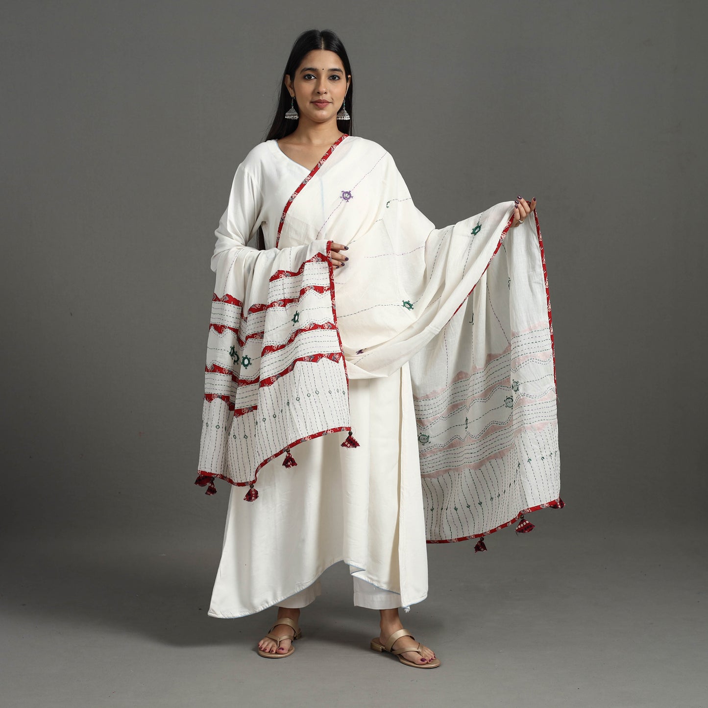 Tagai Kantha Dupatta 