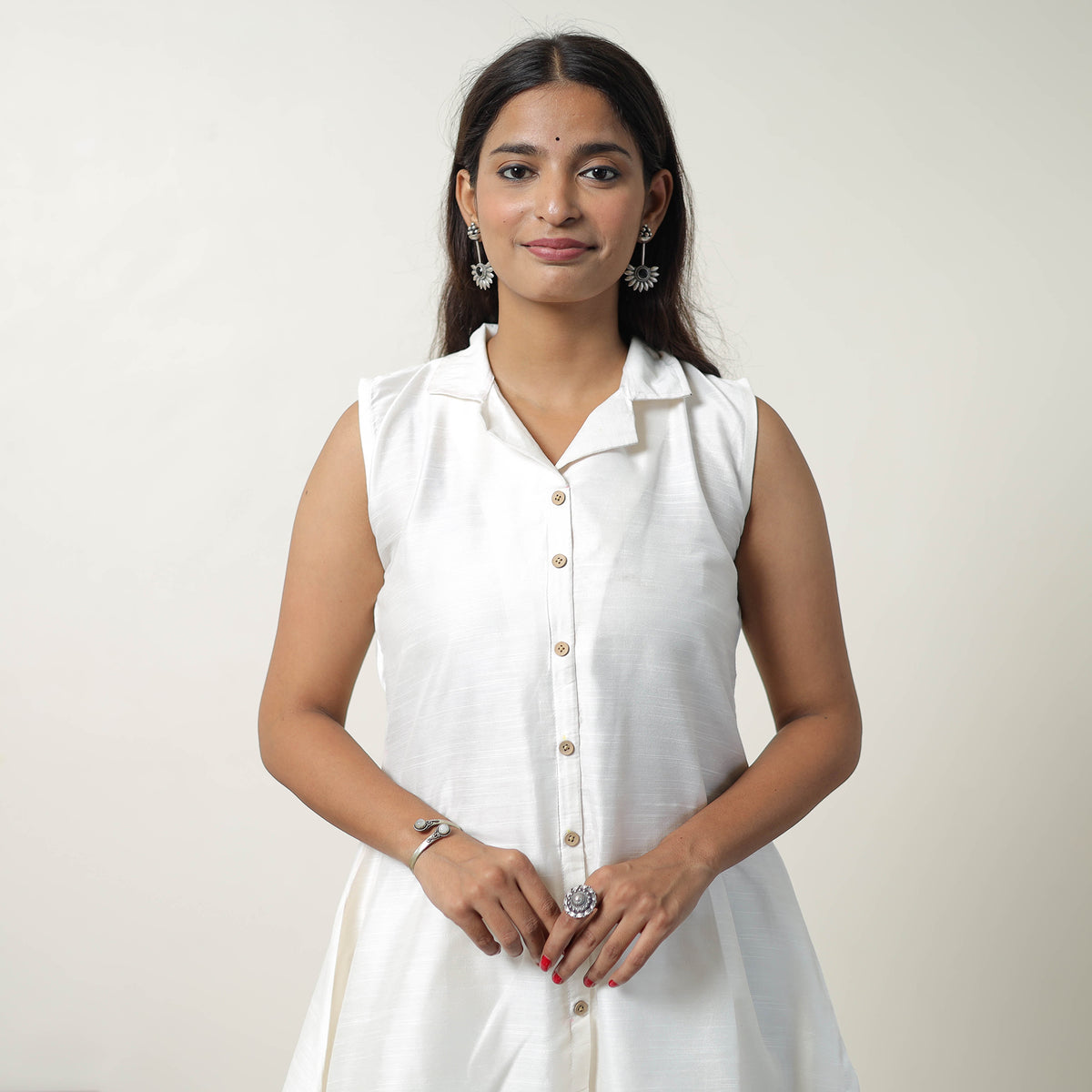 Nithya White Slub Silk Short Plain Kurta