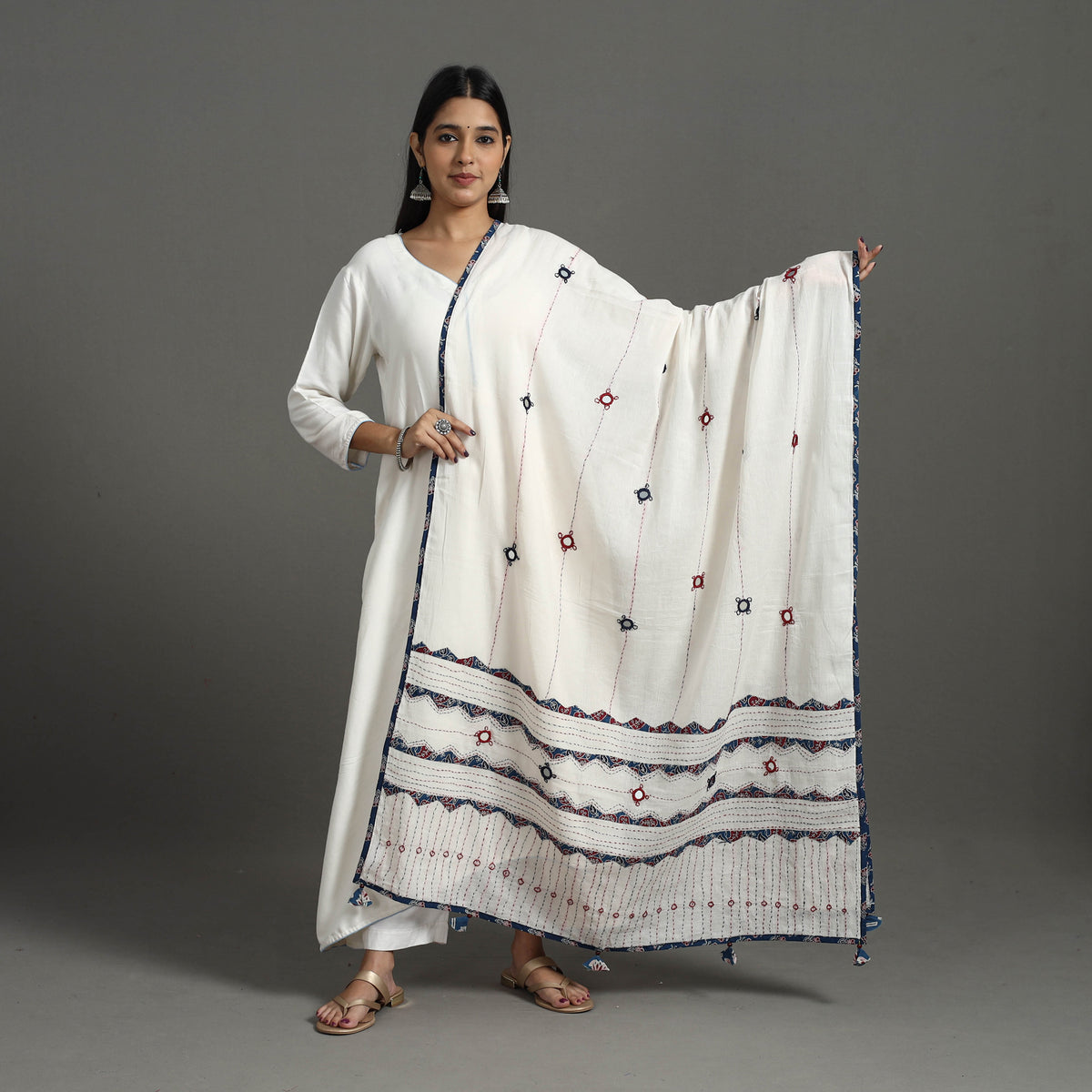 Tagai Kantha Dupatta 