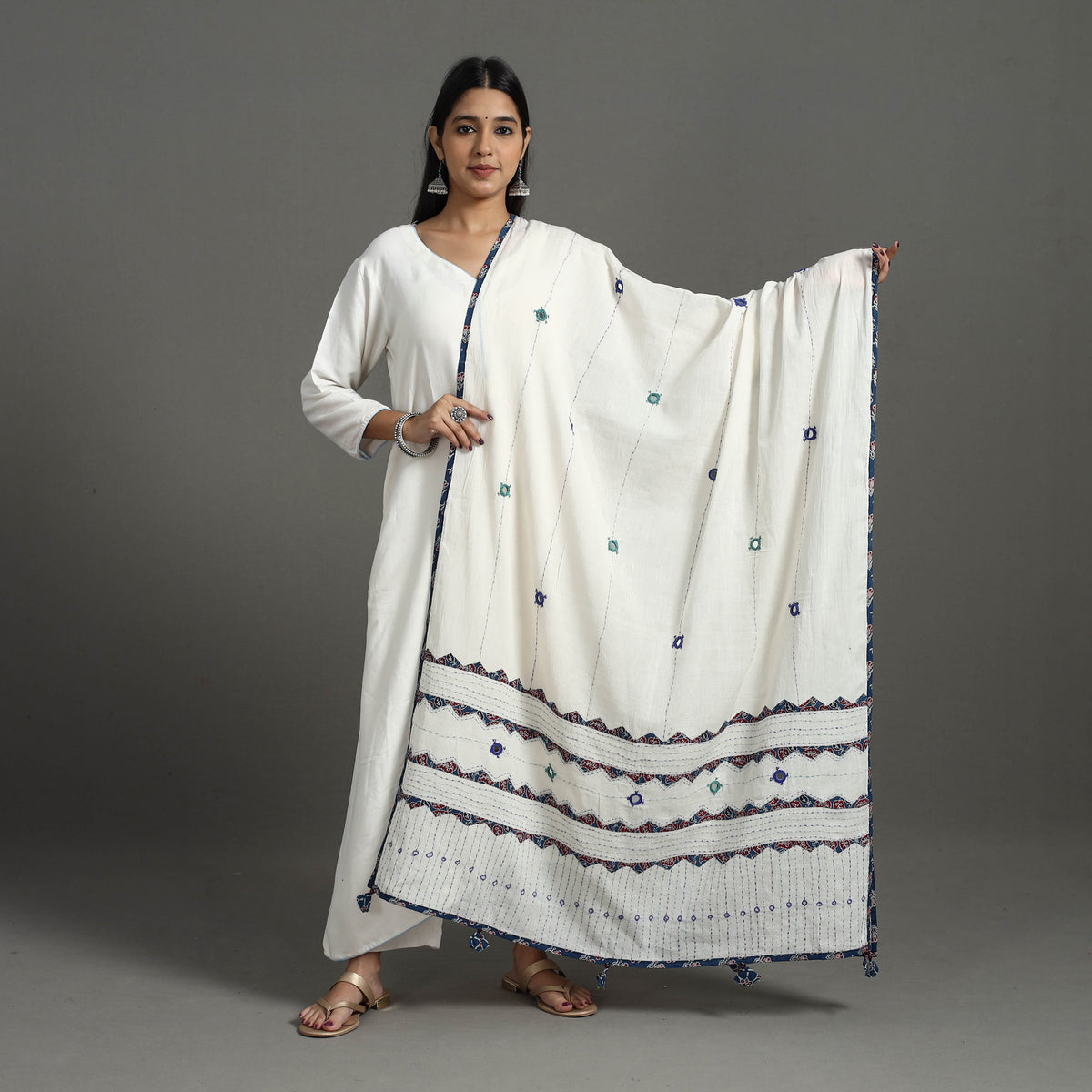 Tagai Kantha Dupatta 