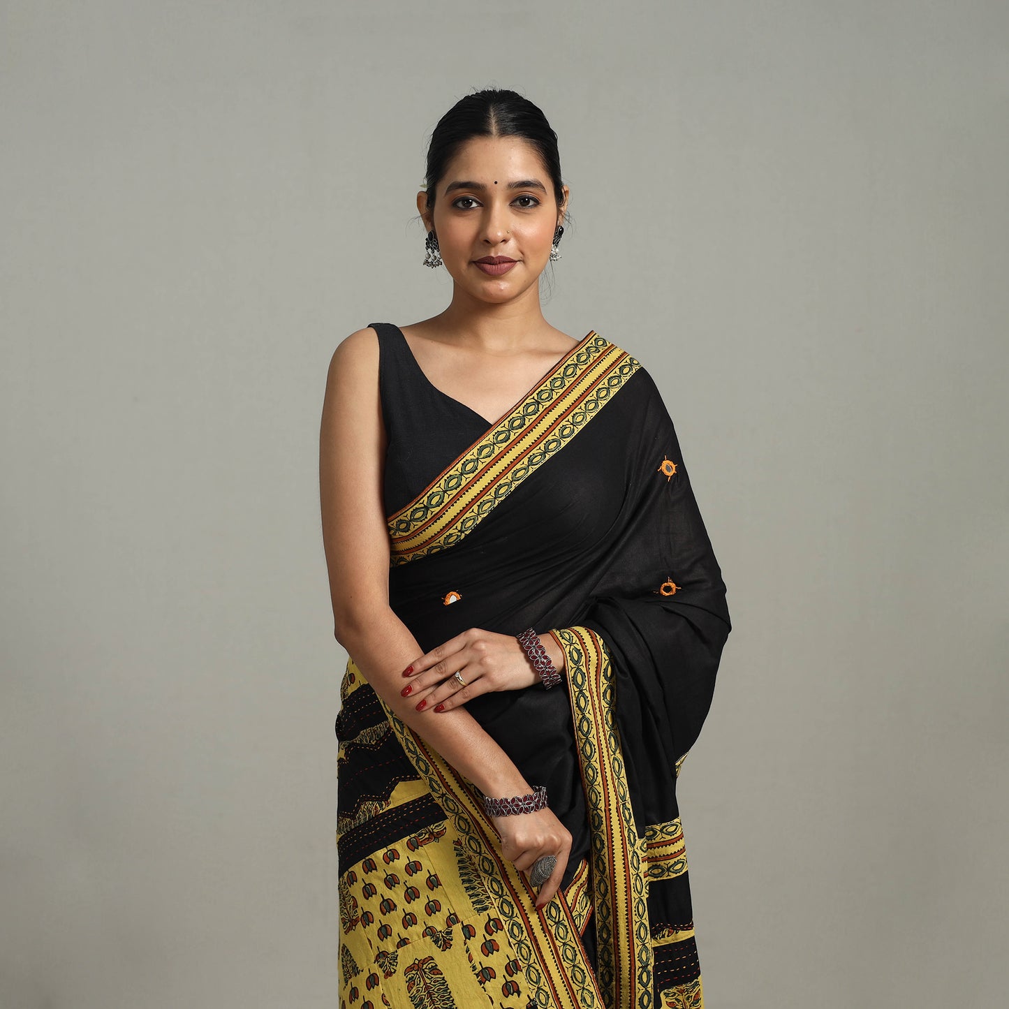 Black - Applique Patchwork Mul Cotton Tagai Ajrakh Saree 05