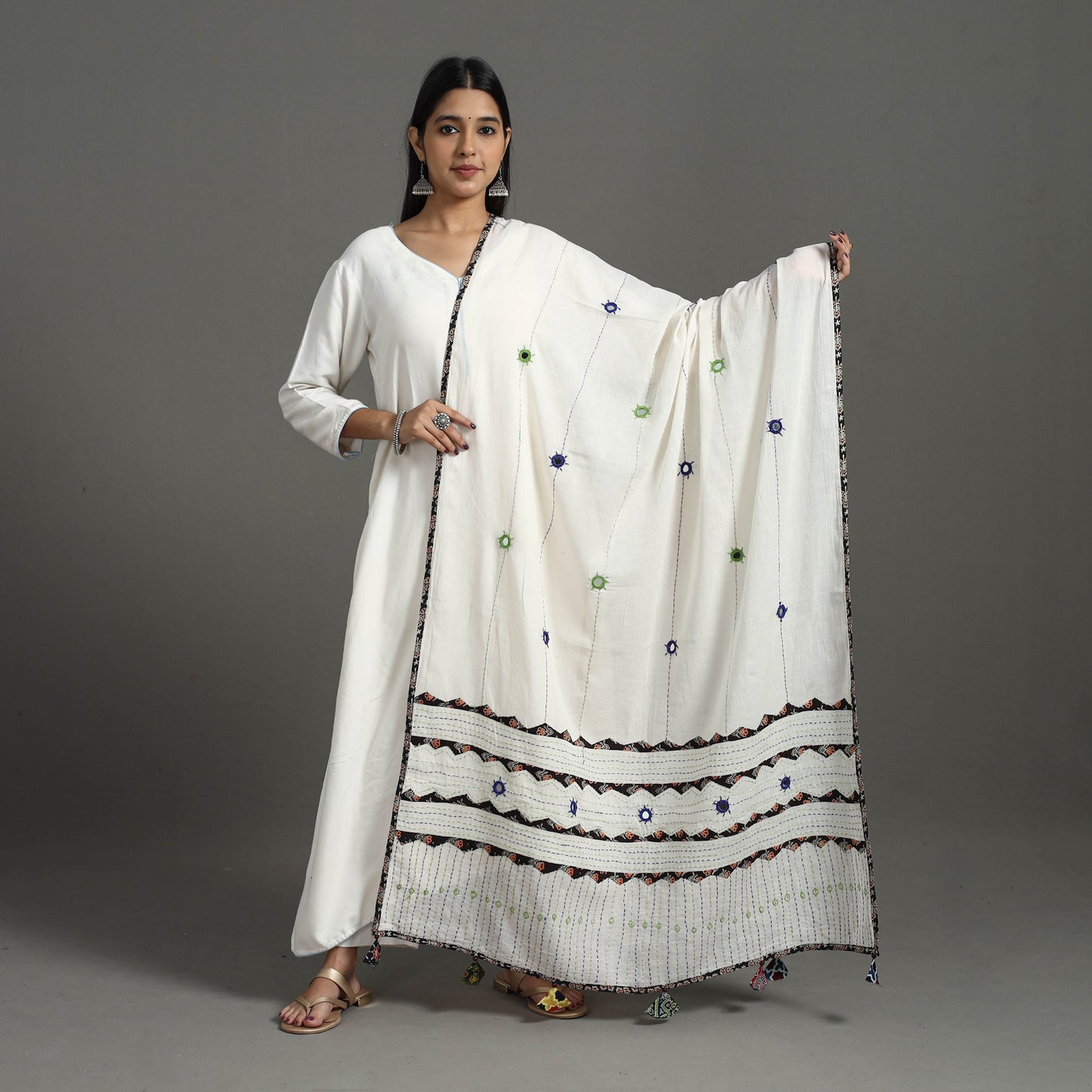 Tagai Kantha Dupatta 