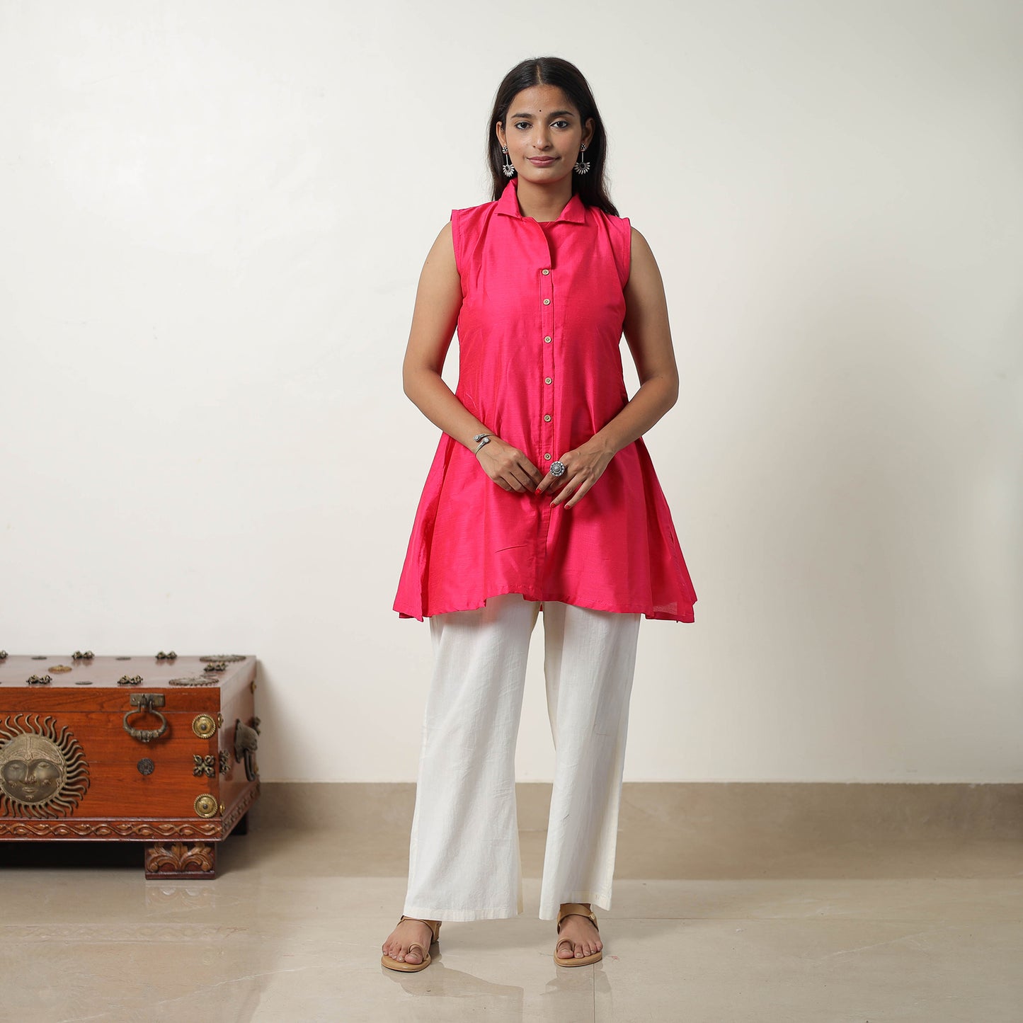 Aahana Pink Slub Silk Short Plain Kurta