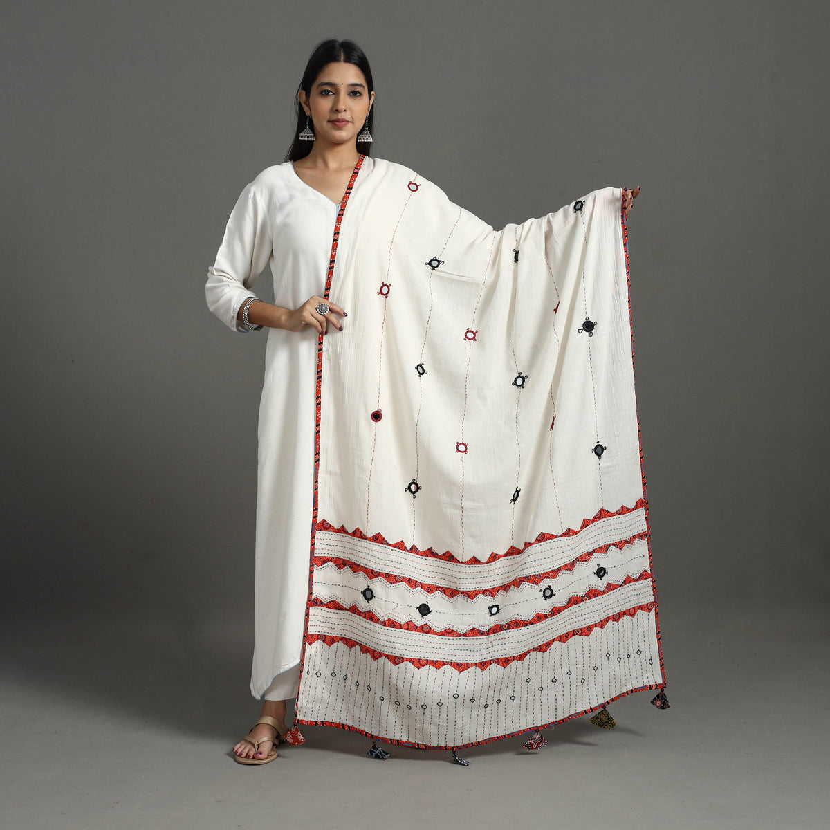 Tagai Kantha Dupatta 