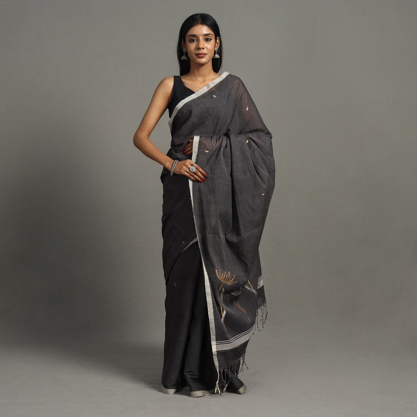 Black - Pollen Jamdani Cotton Handloom Saree 48