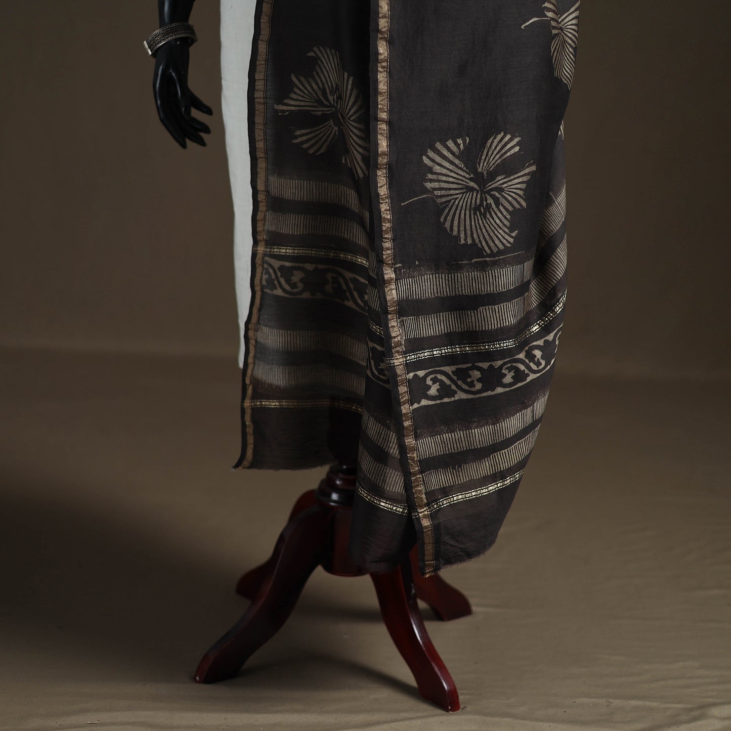 Akola Dabu Hand Block Print Chanderi Silk Handloom Dupatta 16