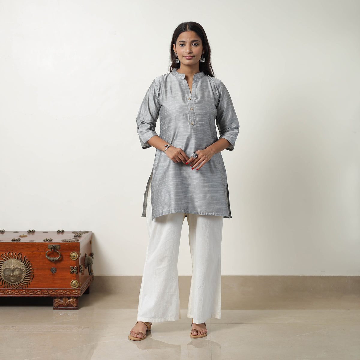 Raha Grey Slub Silk Short Plain Kurta