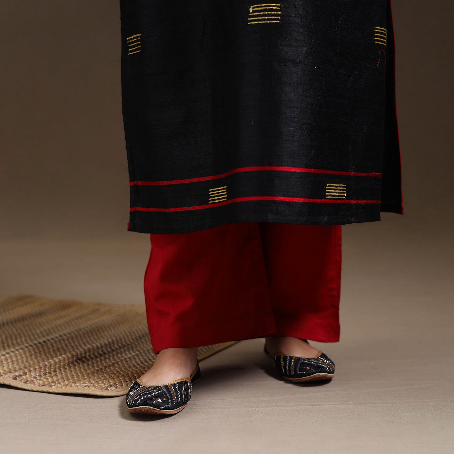 Black - Bhagalpuri Handloom Tussar Silk Suit Set 04