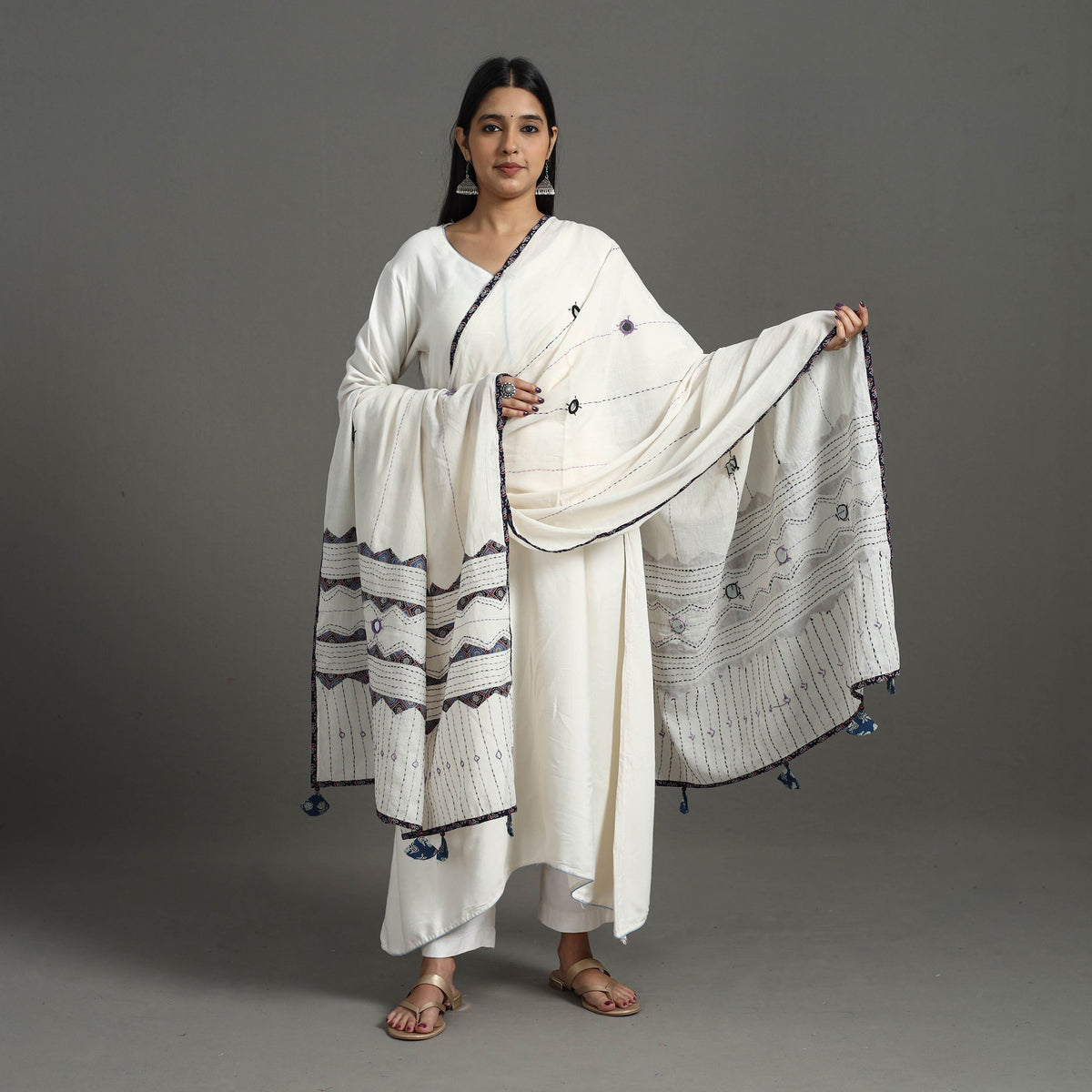 Tagai Kantha Dupatta 