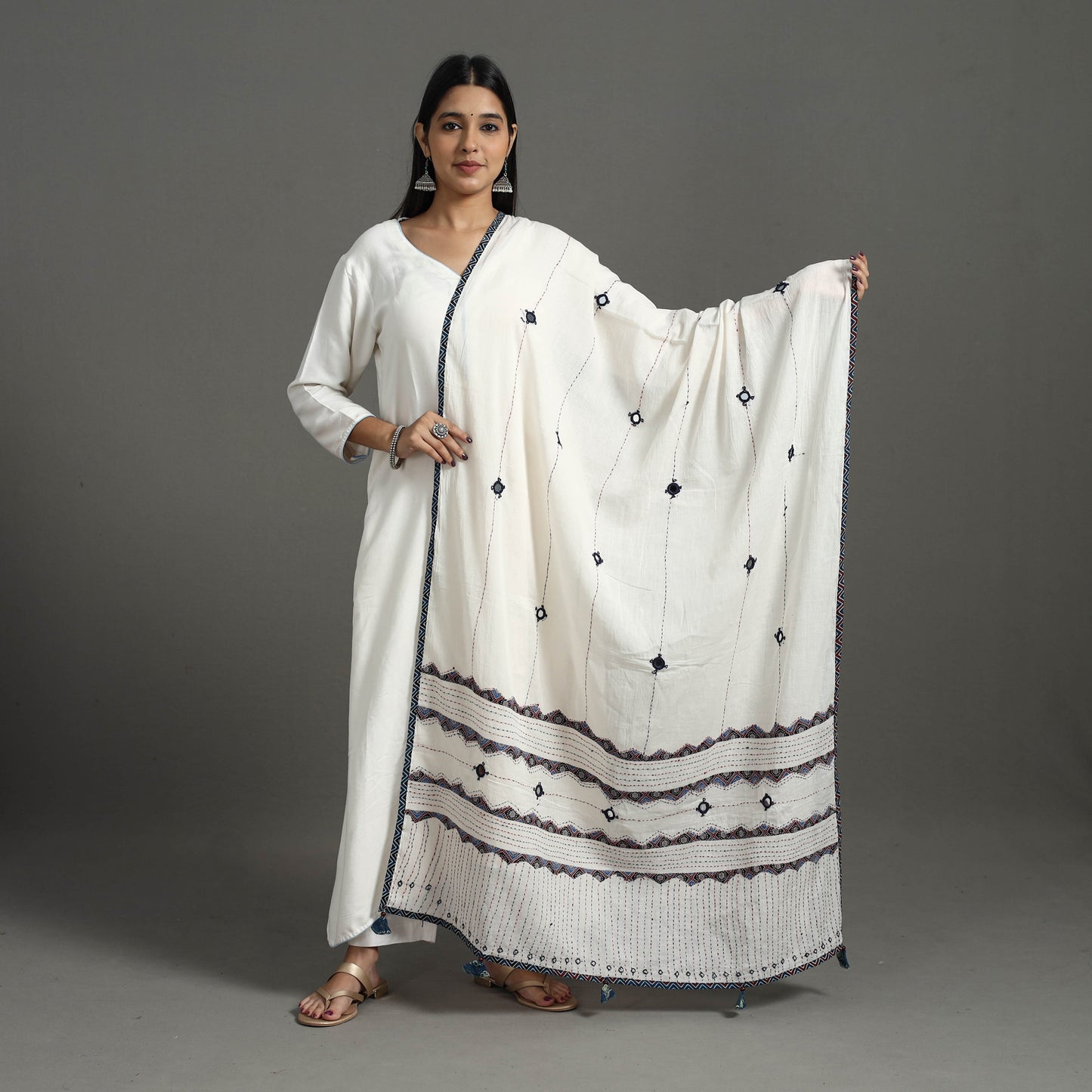 Tagai Kantha Dupatta 