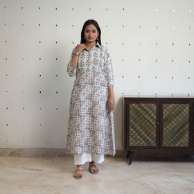 White - Cotton A-Line Batik Print Kurta 01